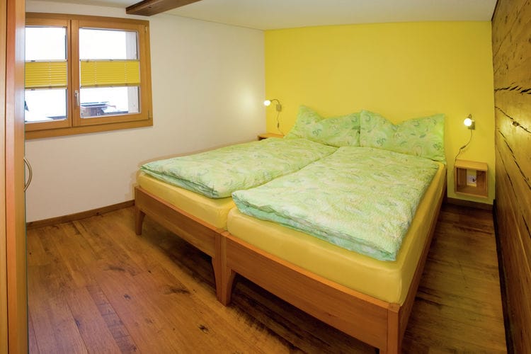 Vakantiehuizen Zwitserland | Jura | Appartement te huur in Grachen   met wifi 8 personen