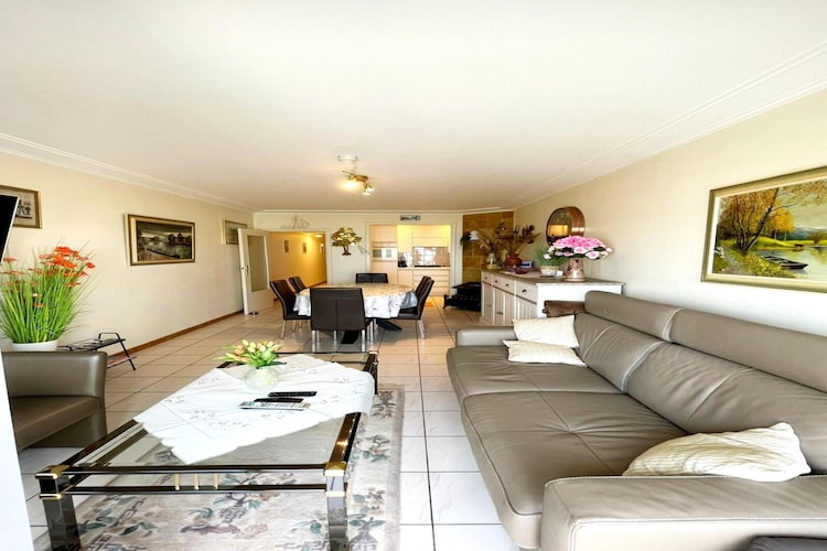 Apartment in Middelkerke by the Beach