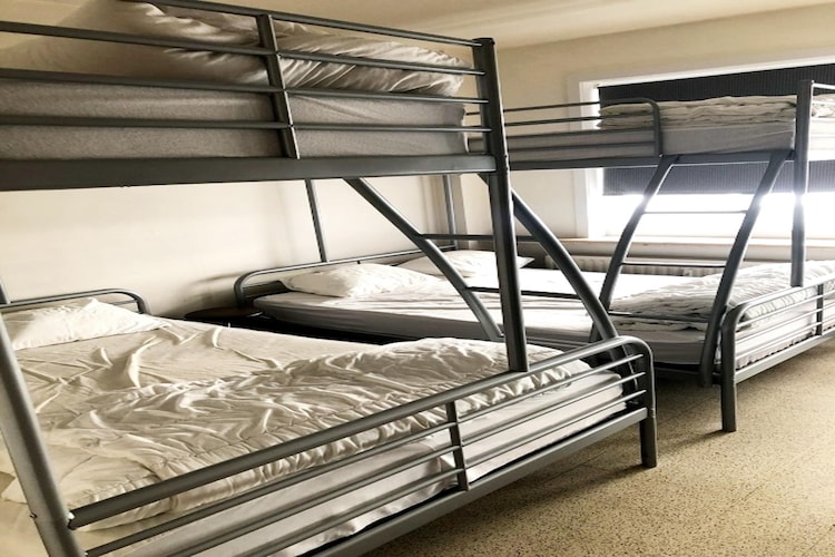 RAP2 0101/ 1D-Bedroom