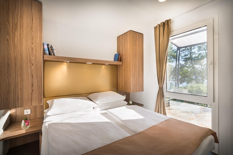 Aminess ATEA Camping Resort - Njivice - AMBER LUXURY Holiday home 5 Pers 40m2-Schlafzimmer