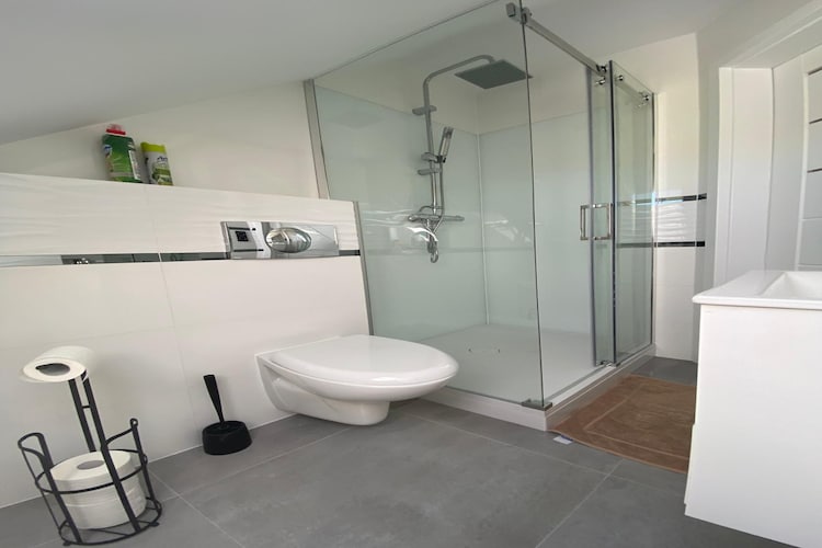 Komfortowy apartament dla 6 osób Międzywodzie-Badkamer