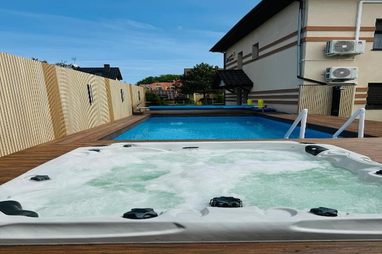 Komfortables Apartment mit Swimmingpool