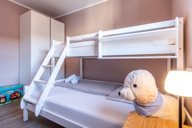 Nis Puk 1-Chambre