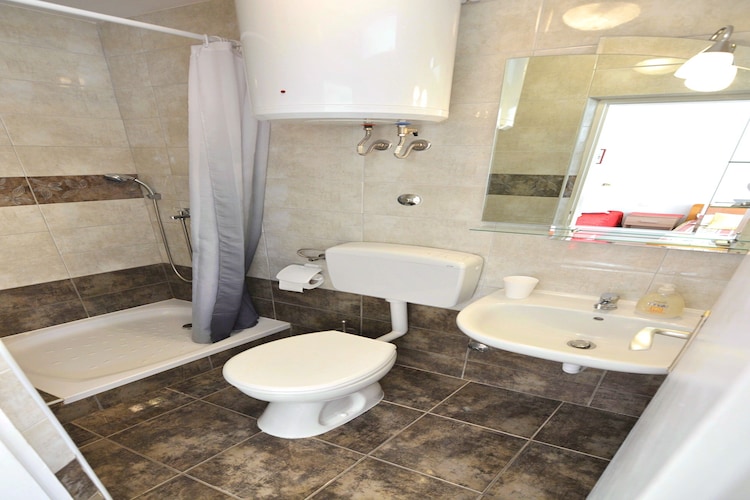 Apartmani Vela Makarska - Superior Studio Apartment-Badkamer