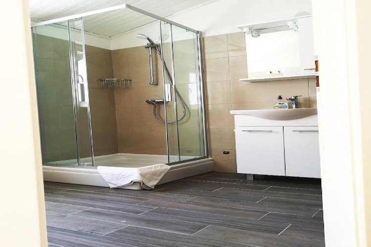 Lumbarda Resort Apartments - Superior Two-Bedroom Apartment with Sea View (SUPERIOR 2B2B ) A7-Badezimmer
