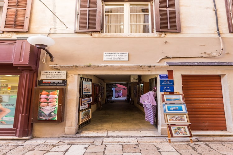 Secret & Stylish Hideaway Apartments Zadar Old Town - Double Room (owner Mila Room)-Buitenlucht