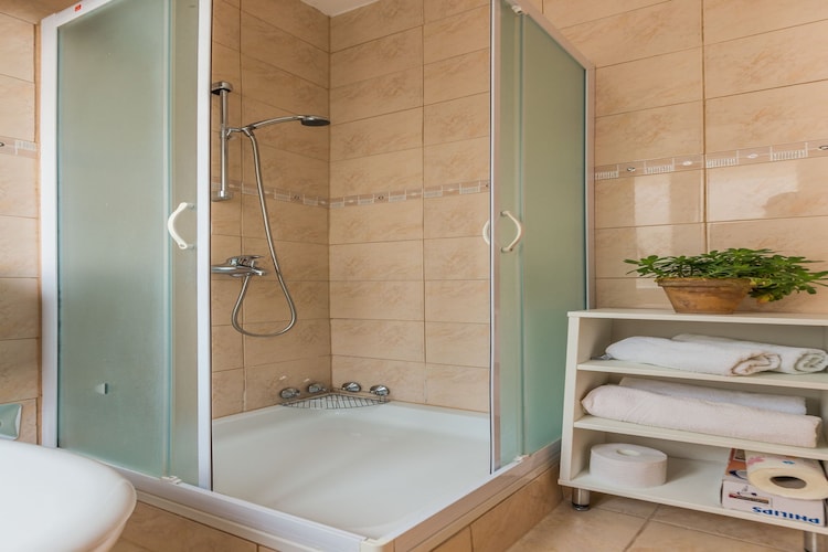 Secret & Stylish Hideaway Apartments Zadar Old Town - Double Room (owner Mila Room)-Badkamer