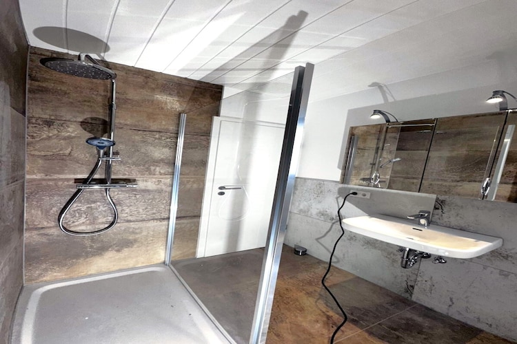Apartmenthaus Spiegelkurve 4 Personen-Badkamer