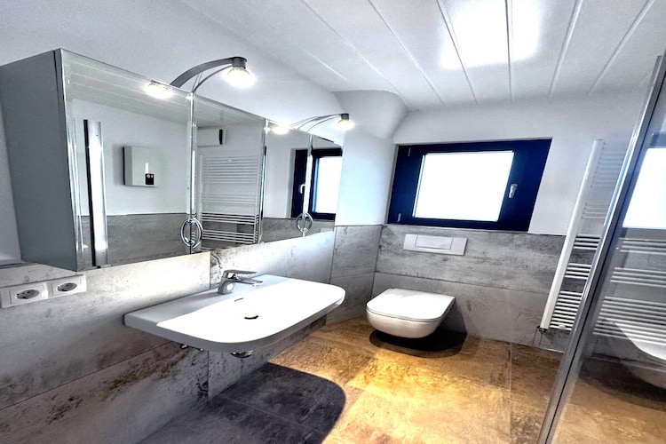 Apartmenthaus Spiegelkurve 4 Personen-Badkamer