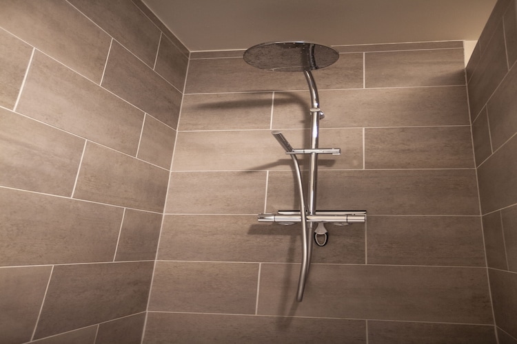 Luxe appartement Nous - nr 5-Badkamer