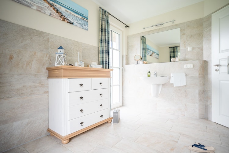 Haubenlerche 15-Badezimmer
