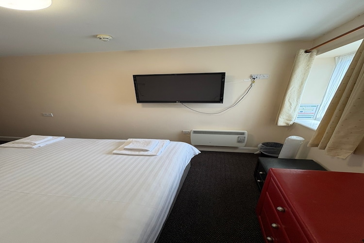 GO2 Gloucester Hotel by OYO  Double Room