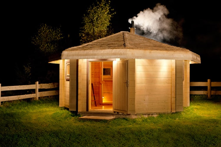Dom wakacyjny z sauną nad jeziorem-Sauna