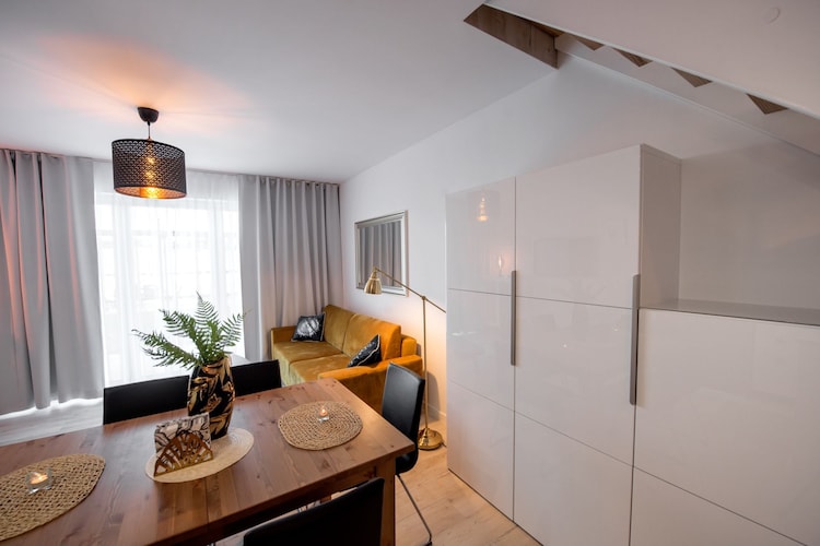 Szeregowy dom wakacyjny ZŁOTY dla 4 os Mielenko - Wohnzimmer
