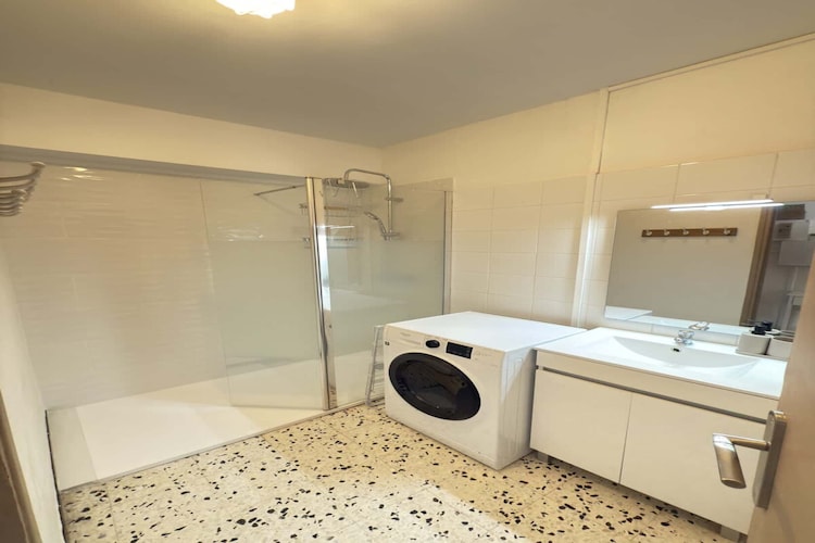 36 Appartement cosy-Badkamer