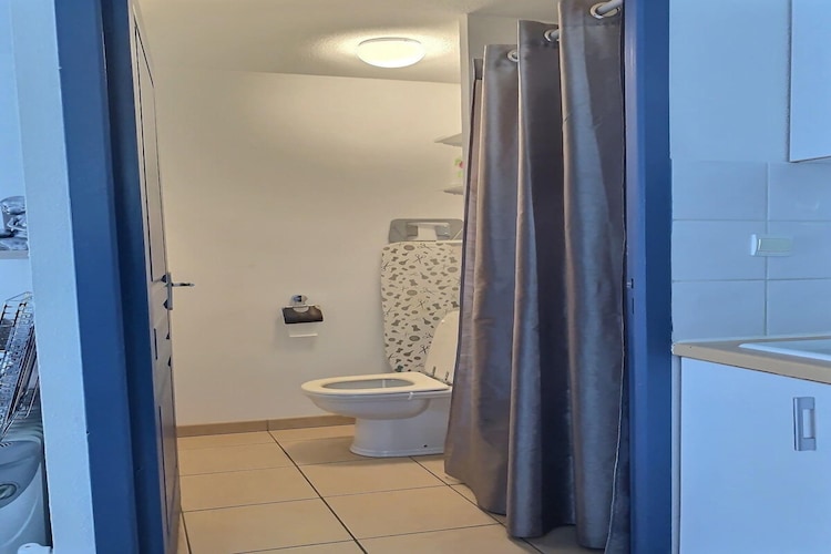 169 SAVARY-Badkamer
