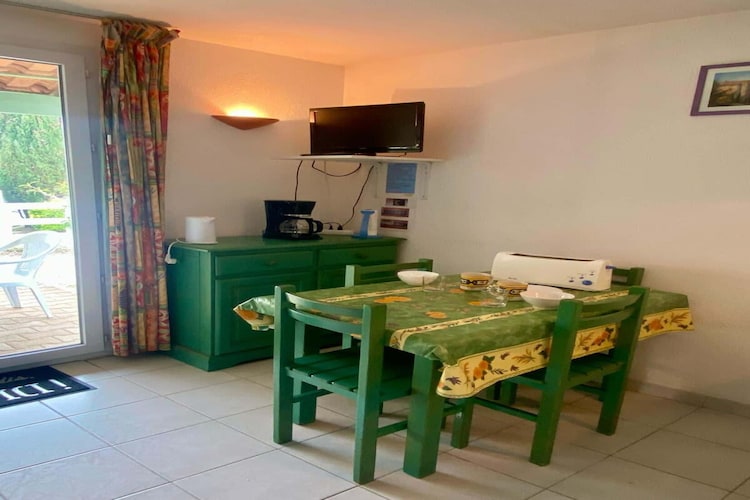 LOU 163 ORLHAC-Eetkamer
