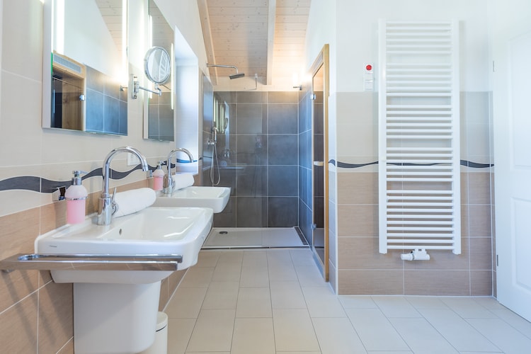 Ferienhaus Trottellumme-Badkamer