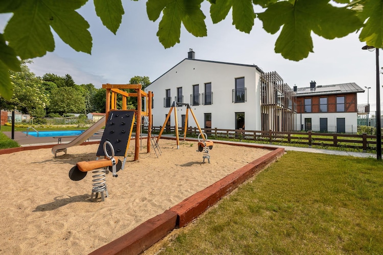 Apartament Pałacowa 4-4 Trzęsacz-Gardens summer