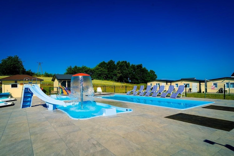 Domek piętrowy 6-osobowy Ustronie Morskie-Swimming pool