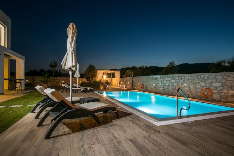 Villa Kastalys-Zwembad