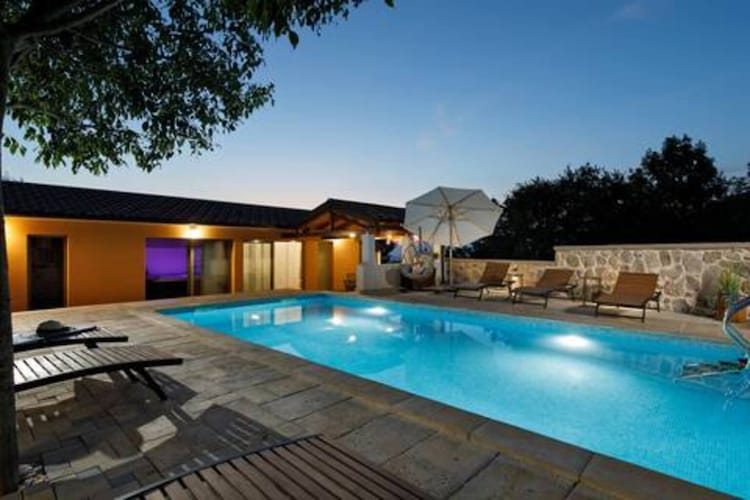 Holiday Home Lišnjak - Three Bedroom Holiday Home with Pool-Schwimmbad