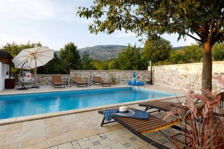 Holiday Home Lišnjak - Three Bedroom Holiday Home with Pool-Schwimmbad