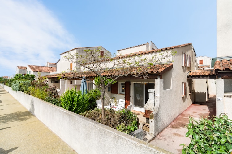 Le Mas Des Manadiers