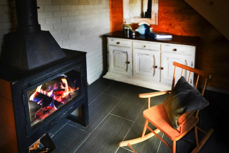 Piętrowe domy wakacyjne Bobolin dla max 3 os-Living room