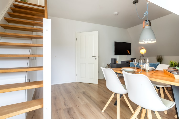 FeWo Feine Butze-Eetkamer