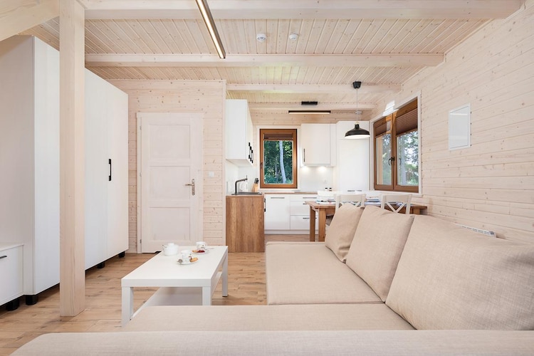 Comfortable holiday home (no. 13), summer pool