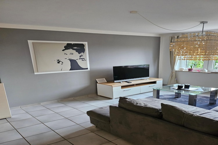 Ferienwohnung Design - Woonkamer