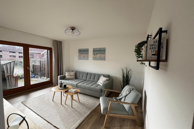 Ferienwohnung L36EG links