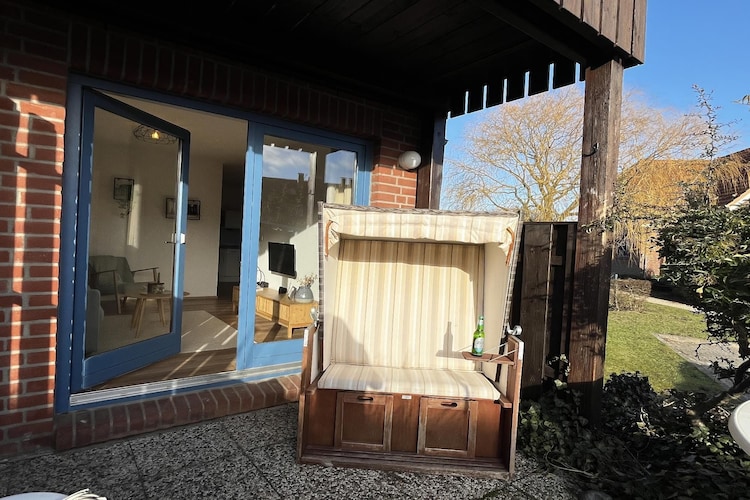 Ferienwohnung L36EG links