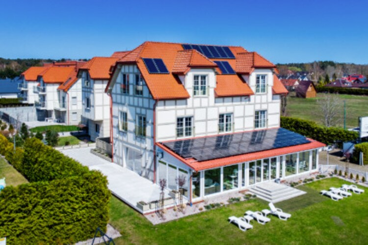 Exterior Summer