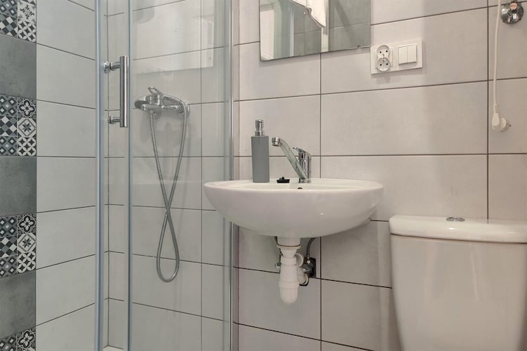 Parterowy domek letniskowy Sowieński Młyn - Badkamer