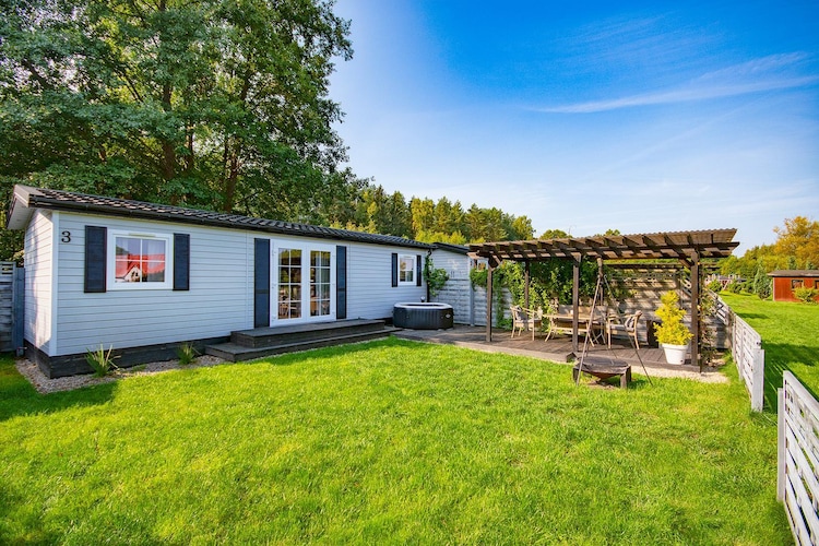 Domek KOMFORT Nr 1A Darłowo-Spławie - Garten Sommer