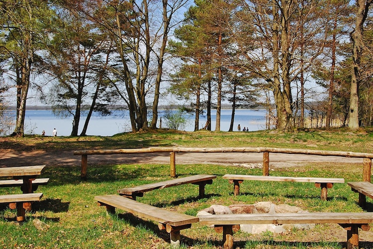 Dom wakacyjny nad jeziorem dla max 8 osób Stare Wierzchowo - Gebiete Sommer 1 km