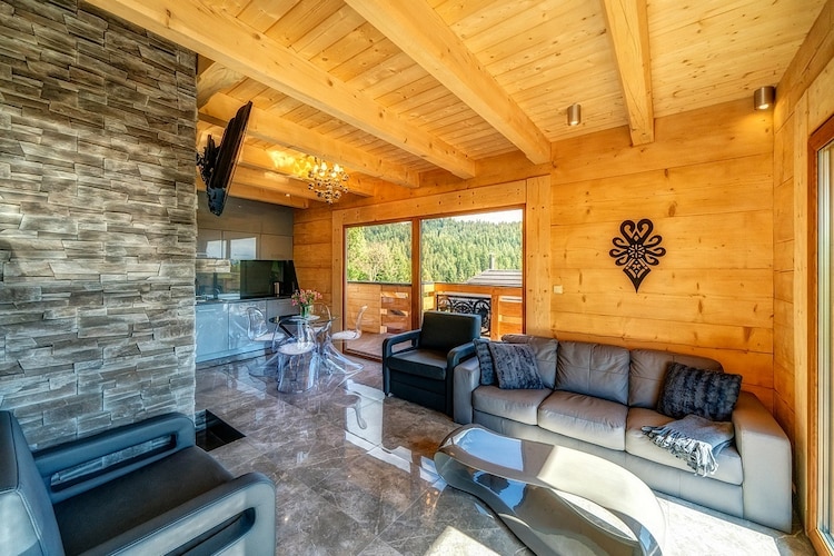 Dom wakacyjnyu dla max 6 osób Marfiana Góra - Living room
