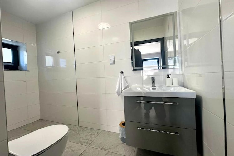 Studio na pierwszym piętrze - Badkamer