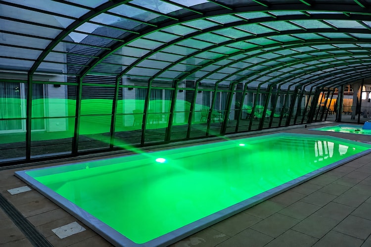 Domki Standard SPA Rewal - Zwembad