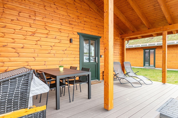 Ferienhaus in Kating - Huus Spatz - Terrasse/Balkon