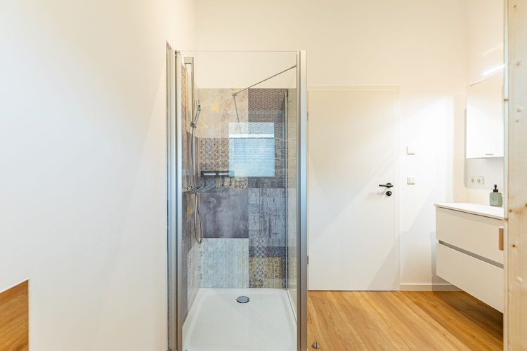 Ferienhaus in Kating - Huus Spatz - Badezimmer