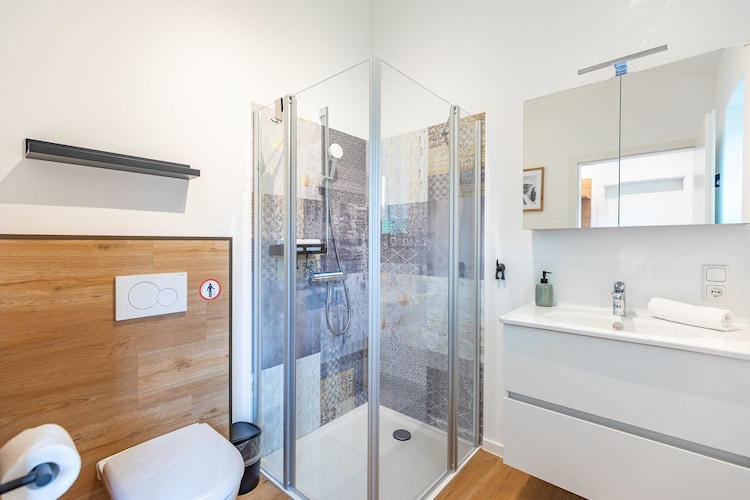 Ferienhaus in Kating - Huus Plüschmors - Badezimmer