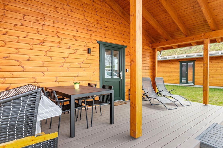 Ferienhaus in Kating - Huus Hunbloom - Terrasse/Balkon