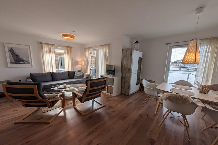 Floating House 4 - Rügen / 4 Personen - Wohnzimmer