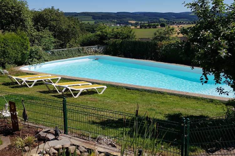 Vakantiehuizen Duitsland | Sauerland | Appartement te huur in Attendorn-Silbecke met zwembad  met wifi 5 personen