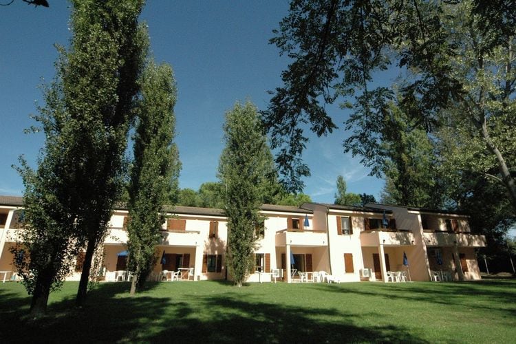Appartementen Italie | Veneto | Appartement te huur in Albarella met zwembad   4 personen