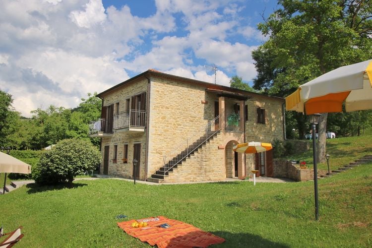 Vakantiehuizen Italie | Marche | Vakantiehuis te huur in Apecchio met zwembad  met wifi 5 personen