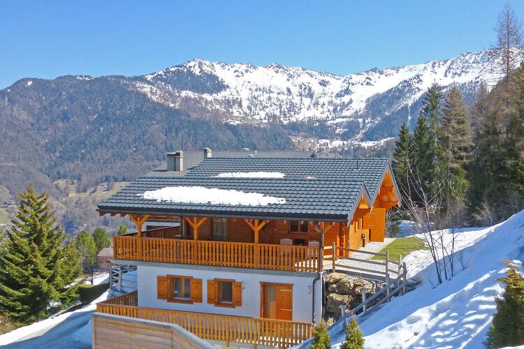 Vakantiehuizen Zwitserland | Jura | Chalet te huur in La-Tzoumaz   met wifi 12 personen